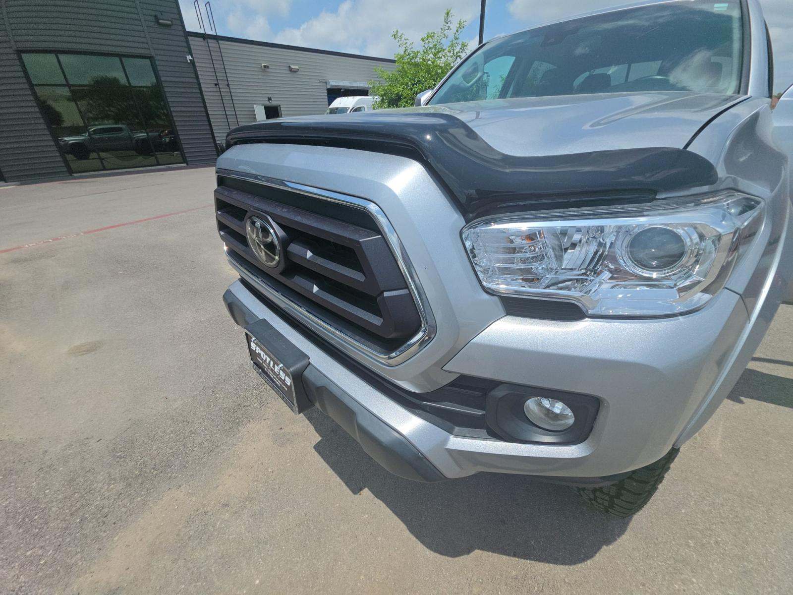 2022 Toyota Tacoma SR5 RWD