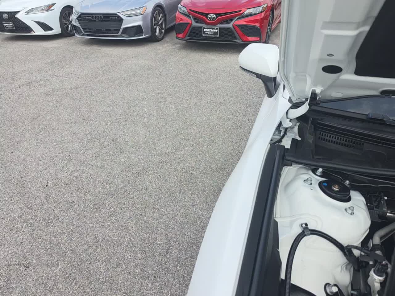 2025 Toyota Camry SE FWD
