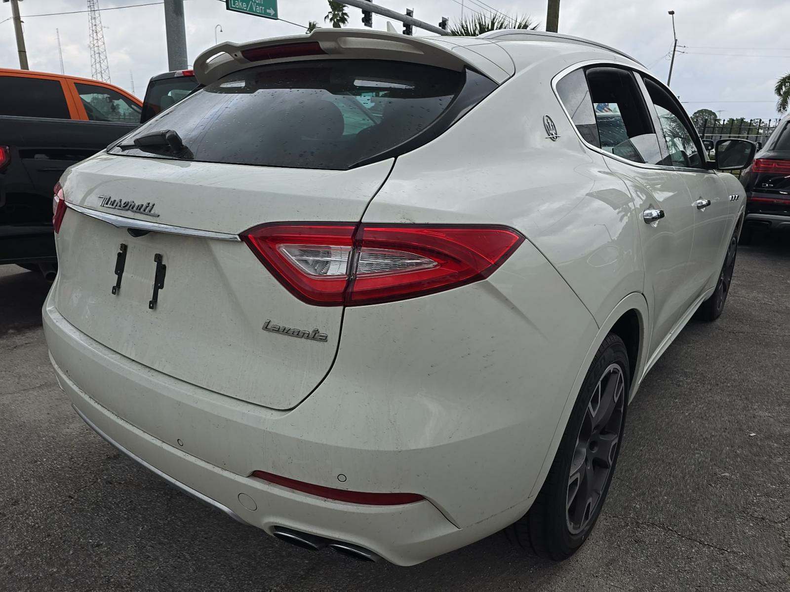 2017 Maserati Levante Base AWD