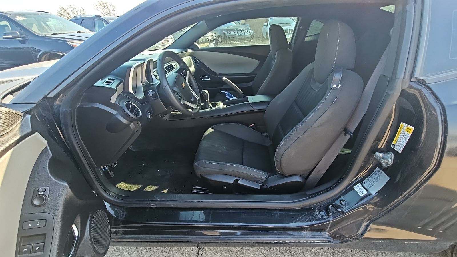 2015 Chevrolet Camaro LS RWD