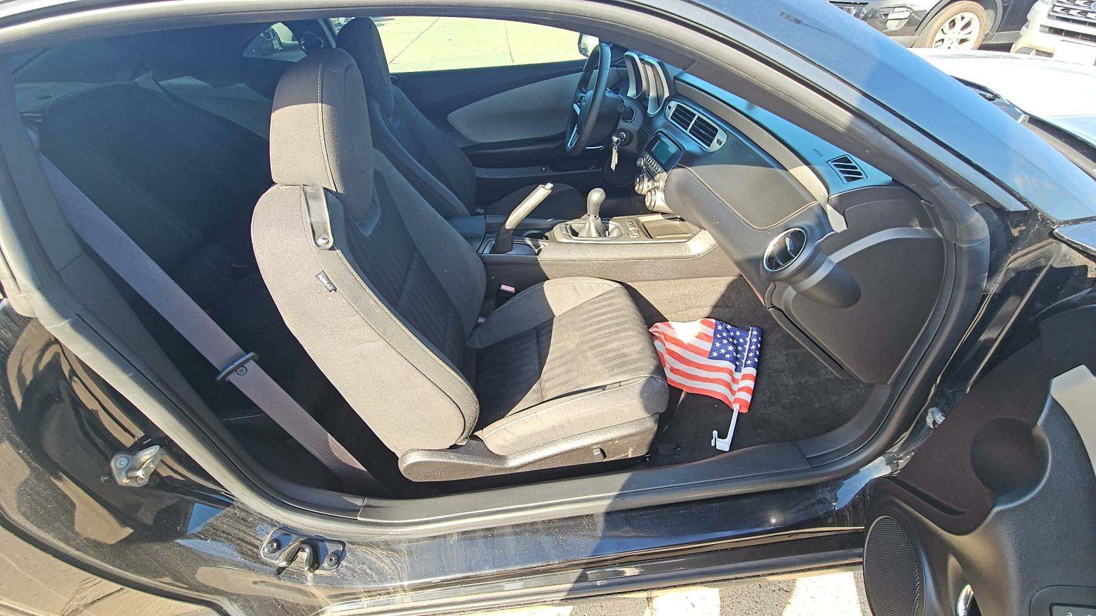 2015 Chevrolet Camaro LS RWD