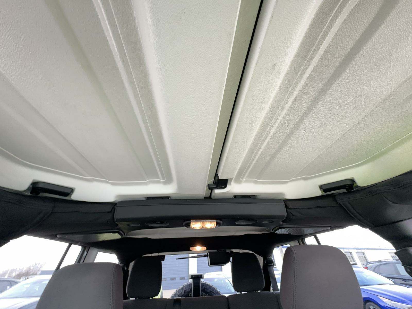 2017 Jeep Wrangler Sport AWD