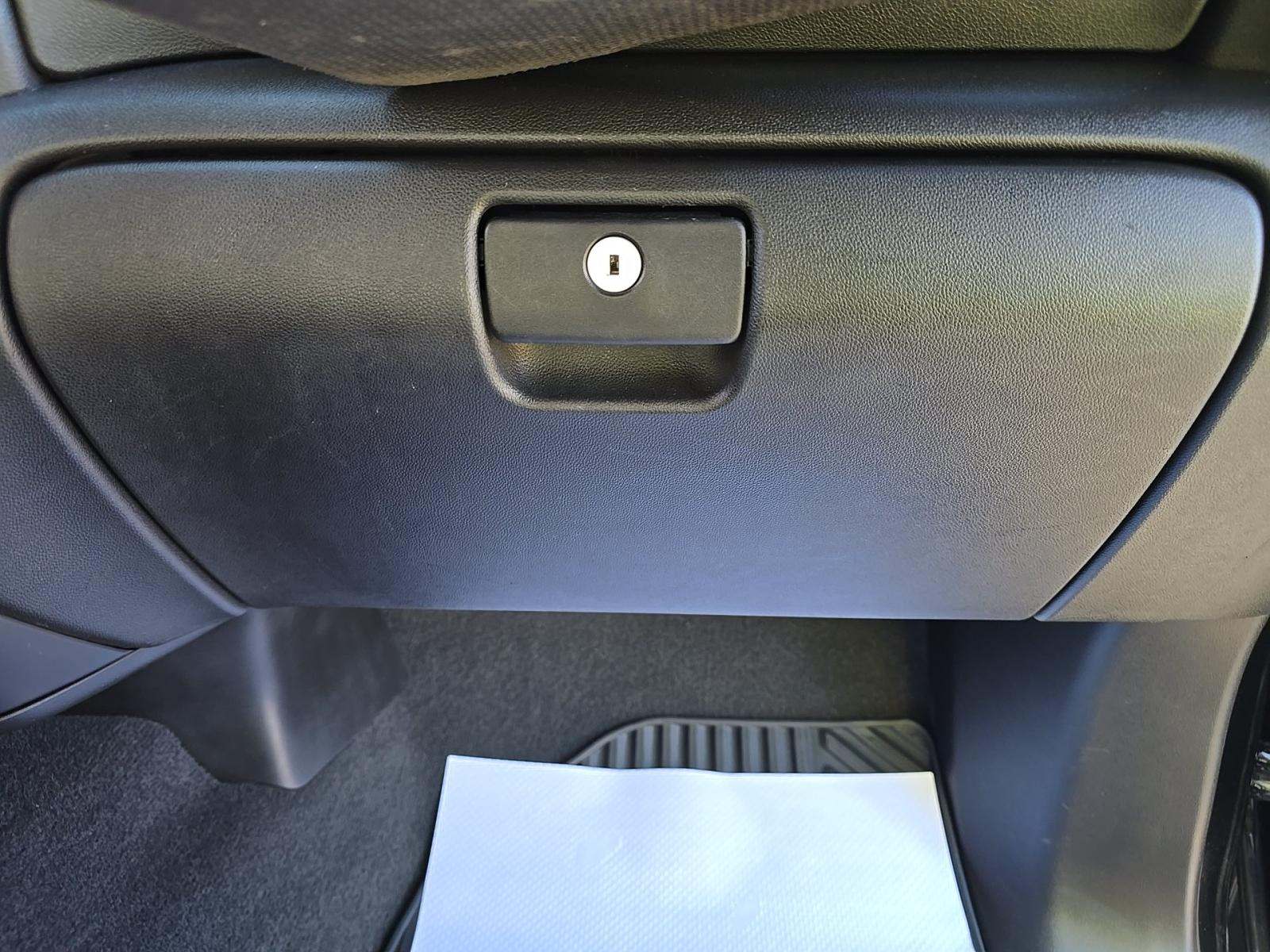 2020 Chevrolet Silverado 1500 Custom AWD