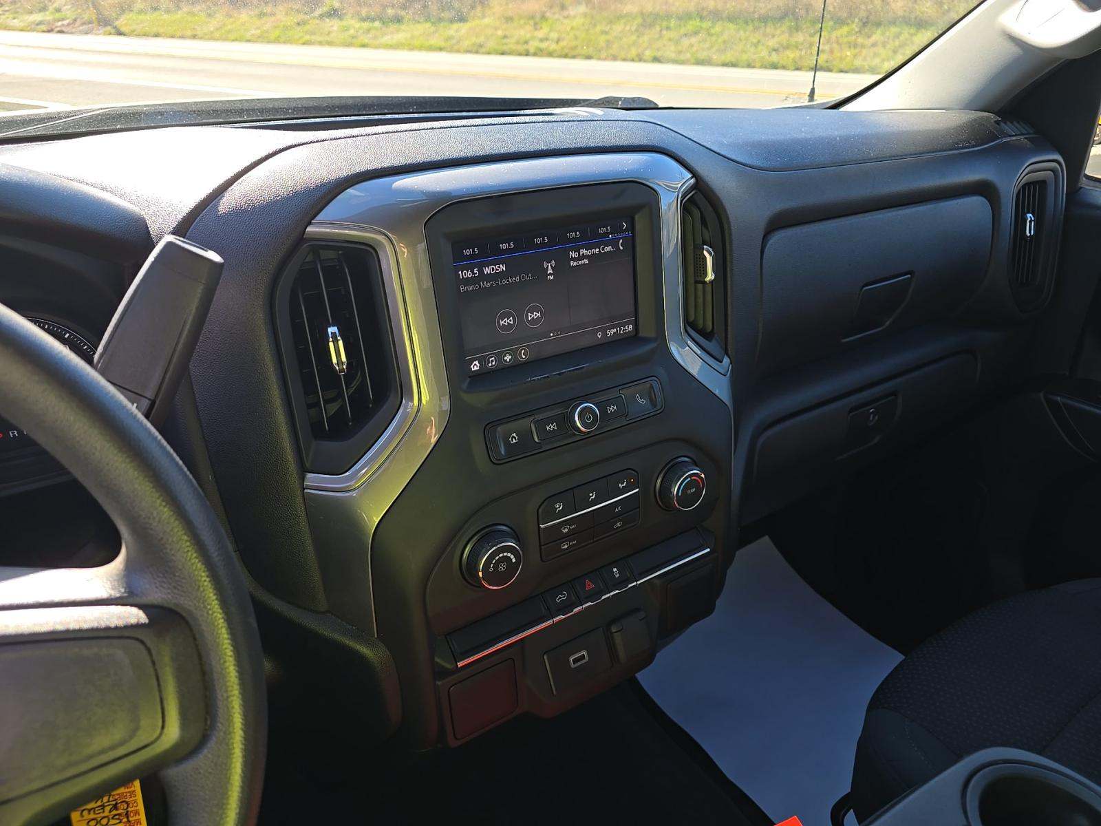 2020 Chevrolet Silverado 1500 Custom AWD