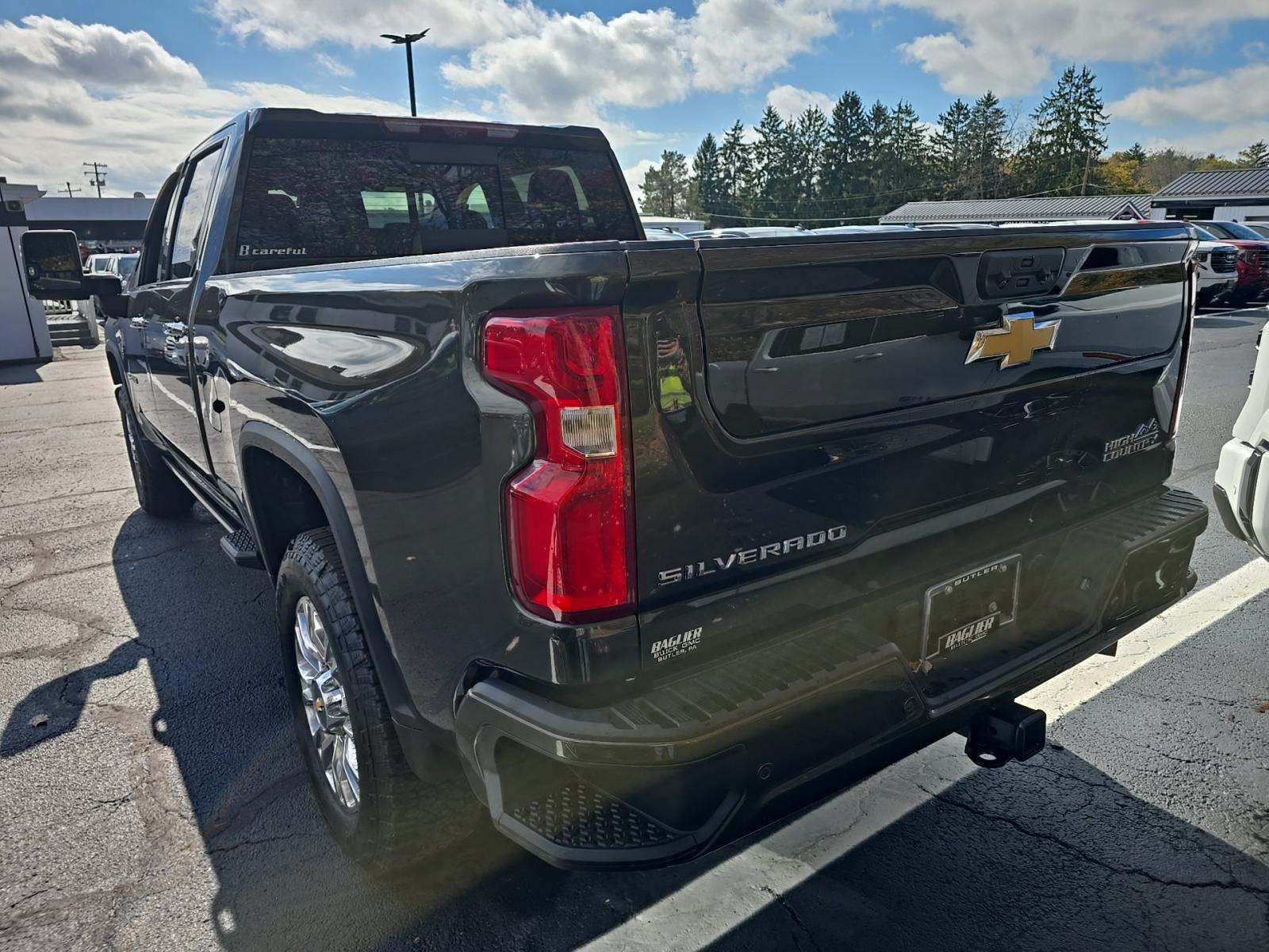 2022 Chevrolet Silverado 3500HD High Country AWD