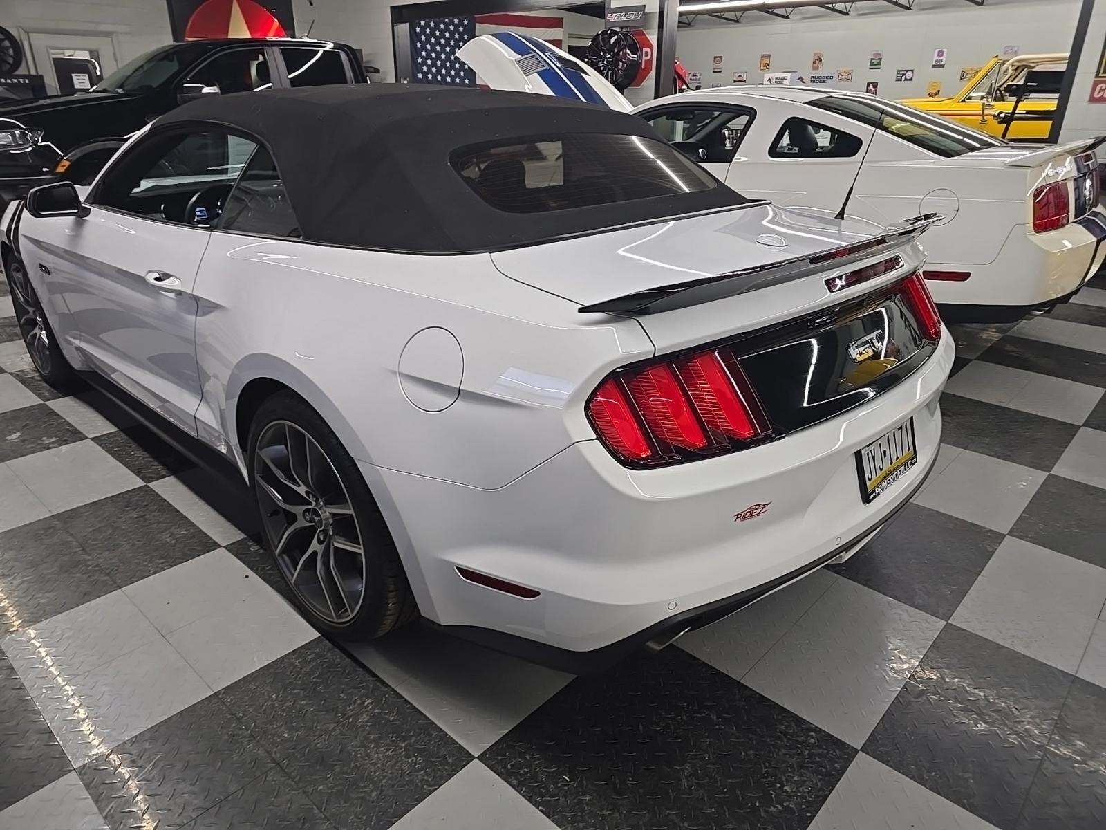 2016 Ford Mustang GT Premium RWD
