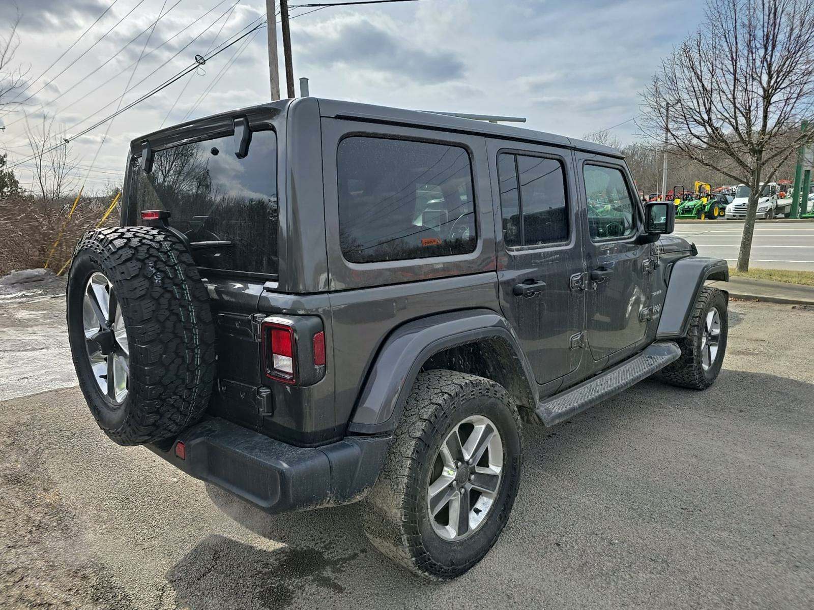 2018 Jeep Wrangler Unlimited Sahara AWD