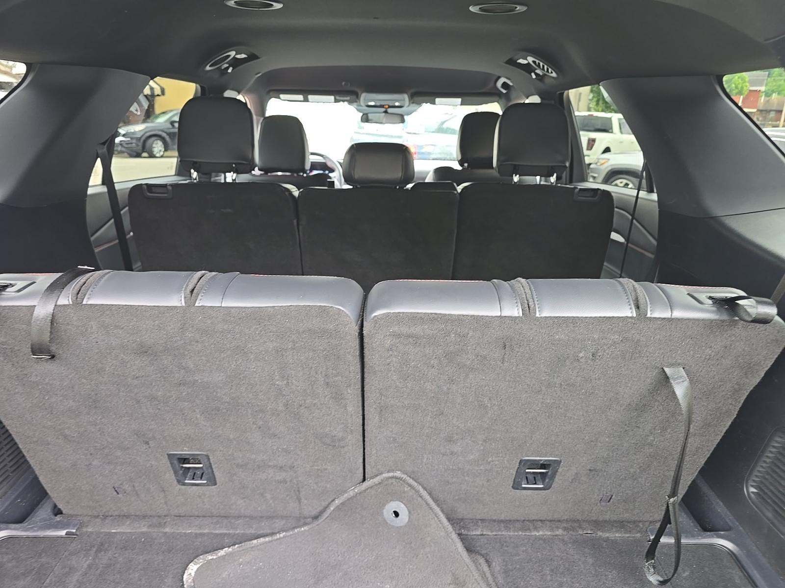 FORD EXPLORER - 10