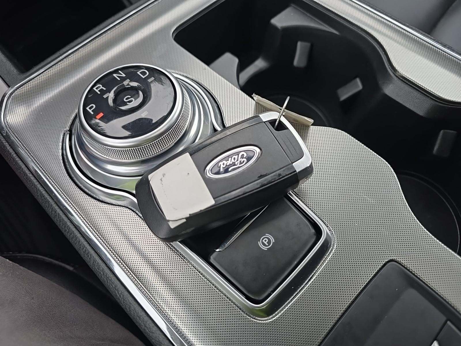 2022 Ford Edge SEL AWD