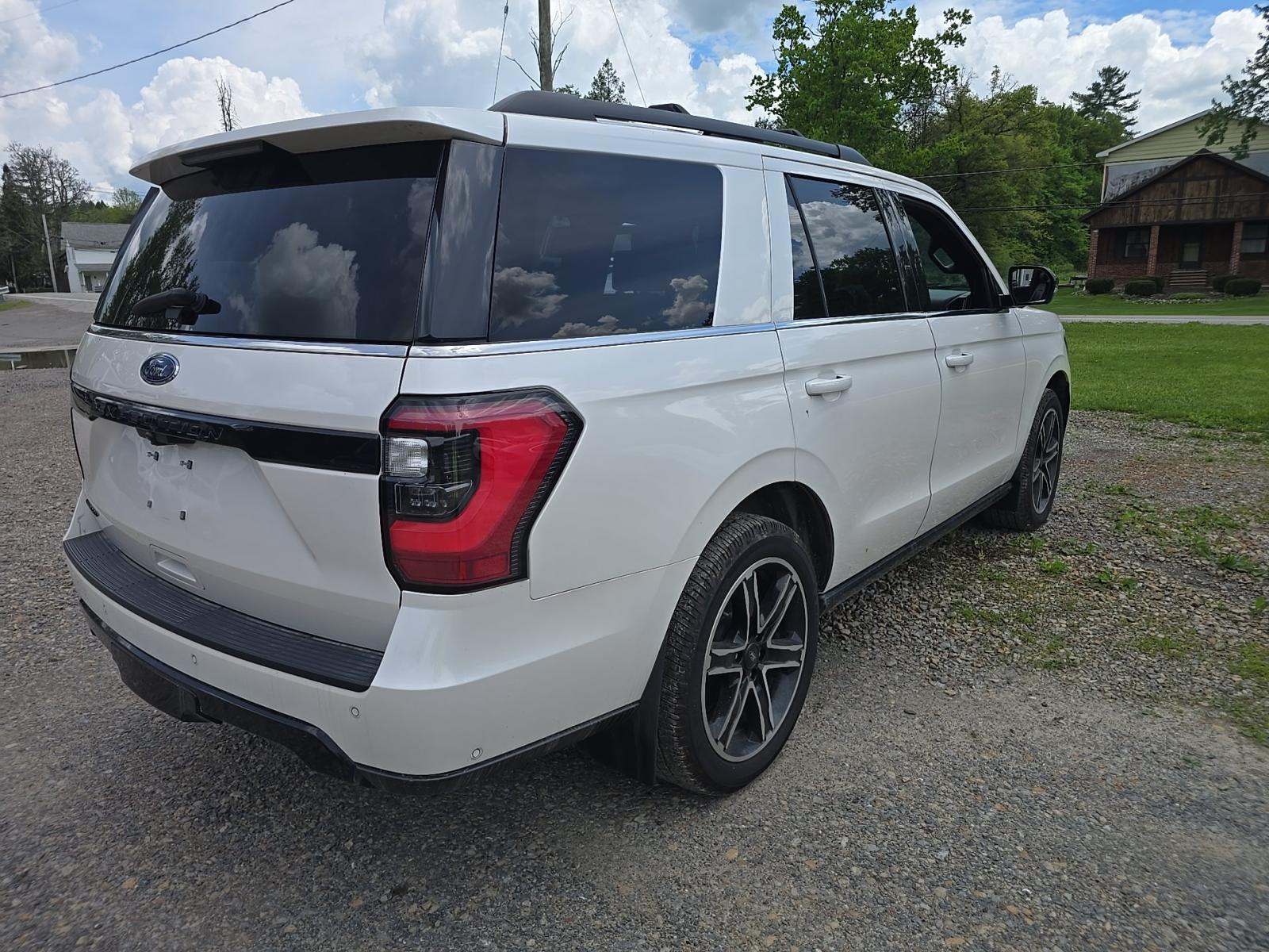 FORD EXPEDITION - 3