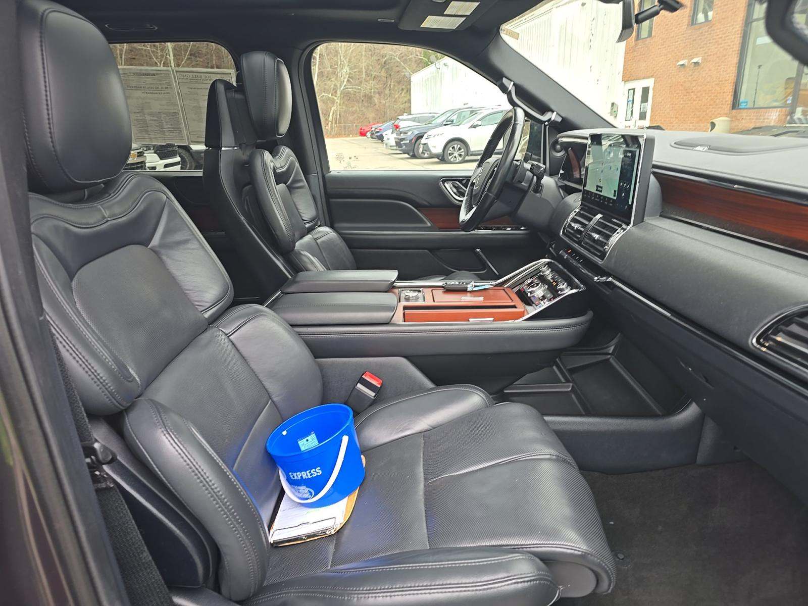 2023 Lincoln Navigator Reserve AWD