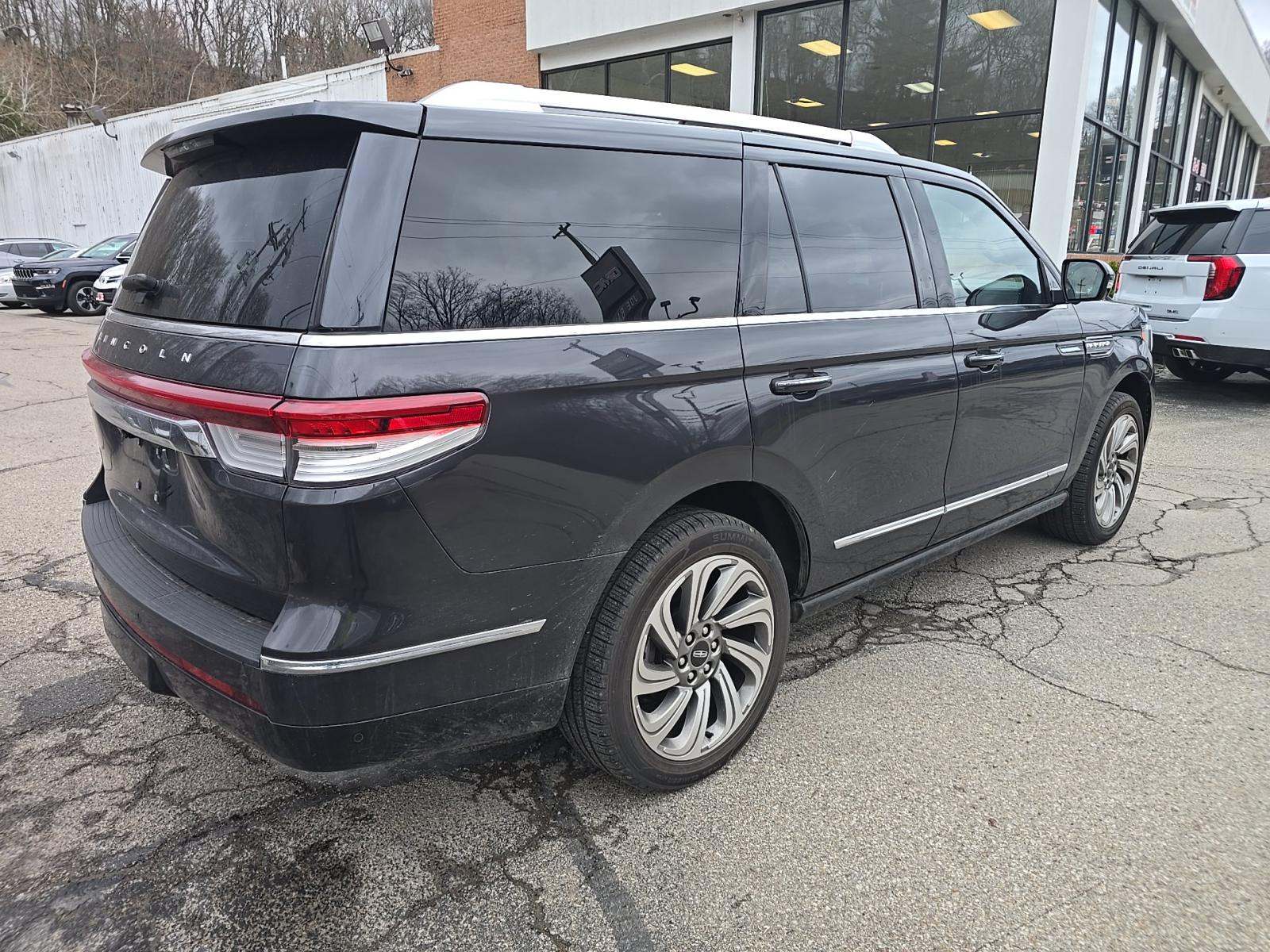 2023 Lincoln Navigator Reserve AWD