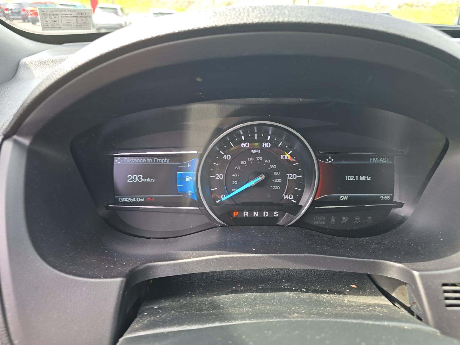 FORD EXPLORER - 9