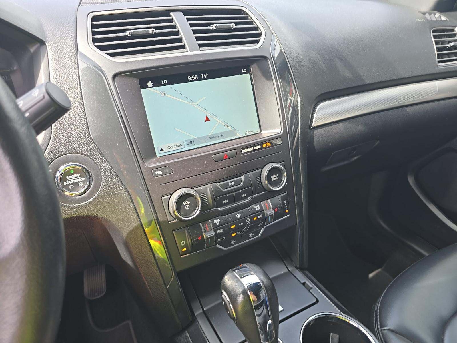 FORD EXPLORER - 10