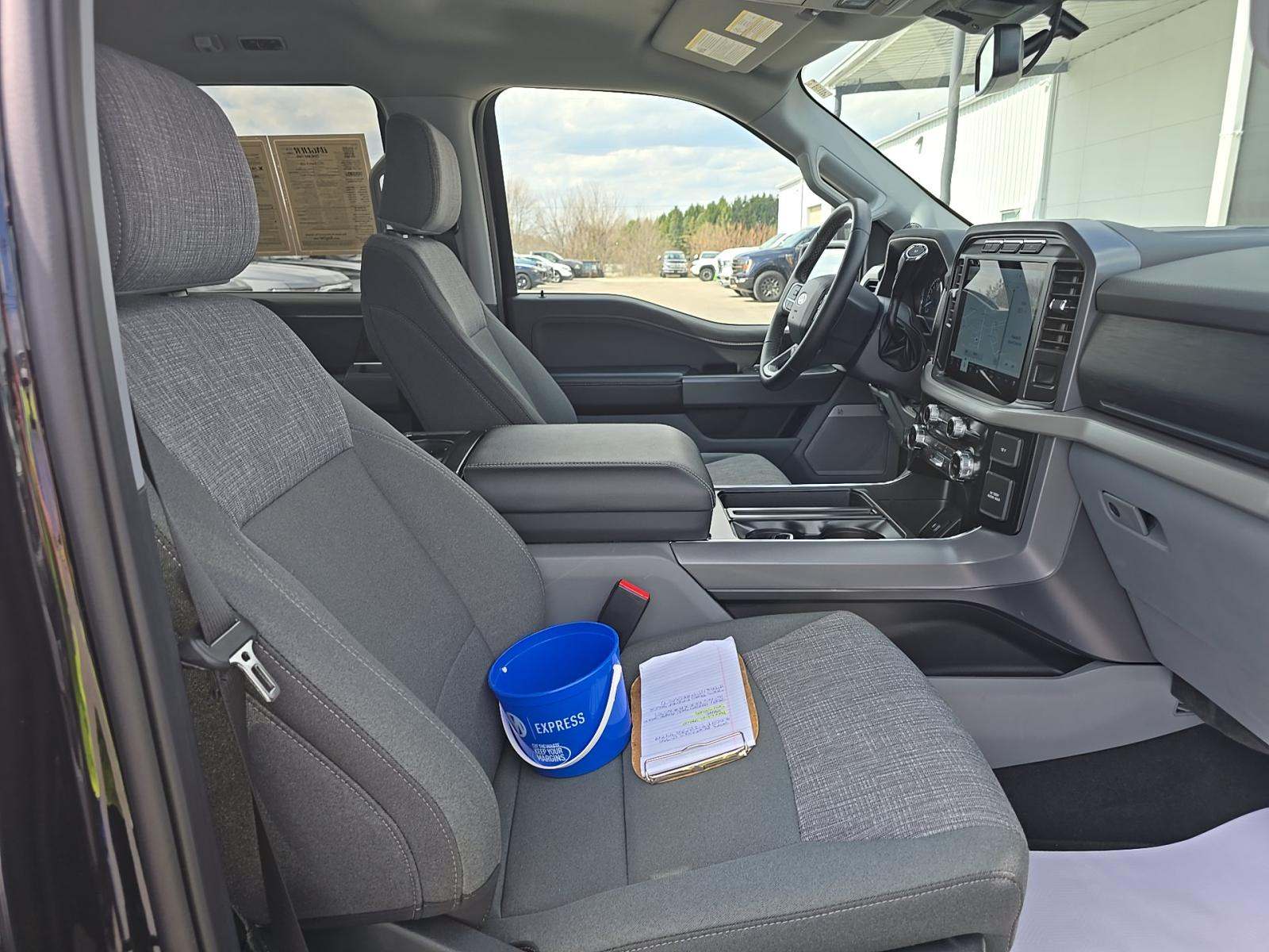 2023 Ford F-150 XLT AWD