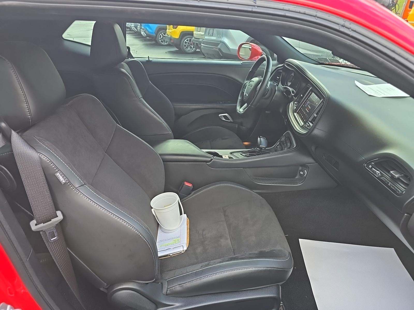 2022 Dodge Challenger R/T RWD