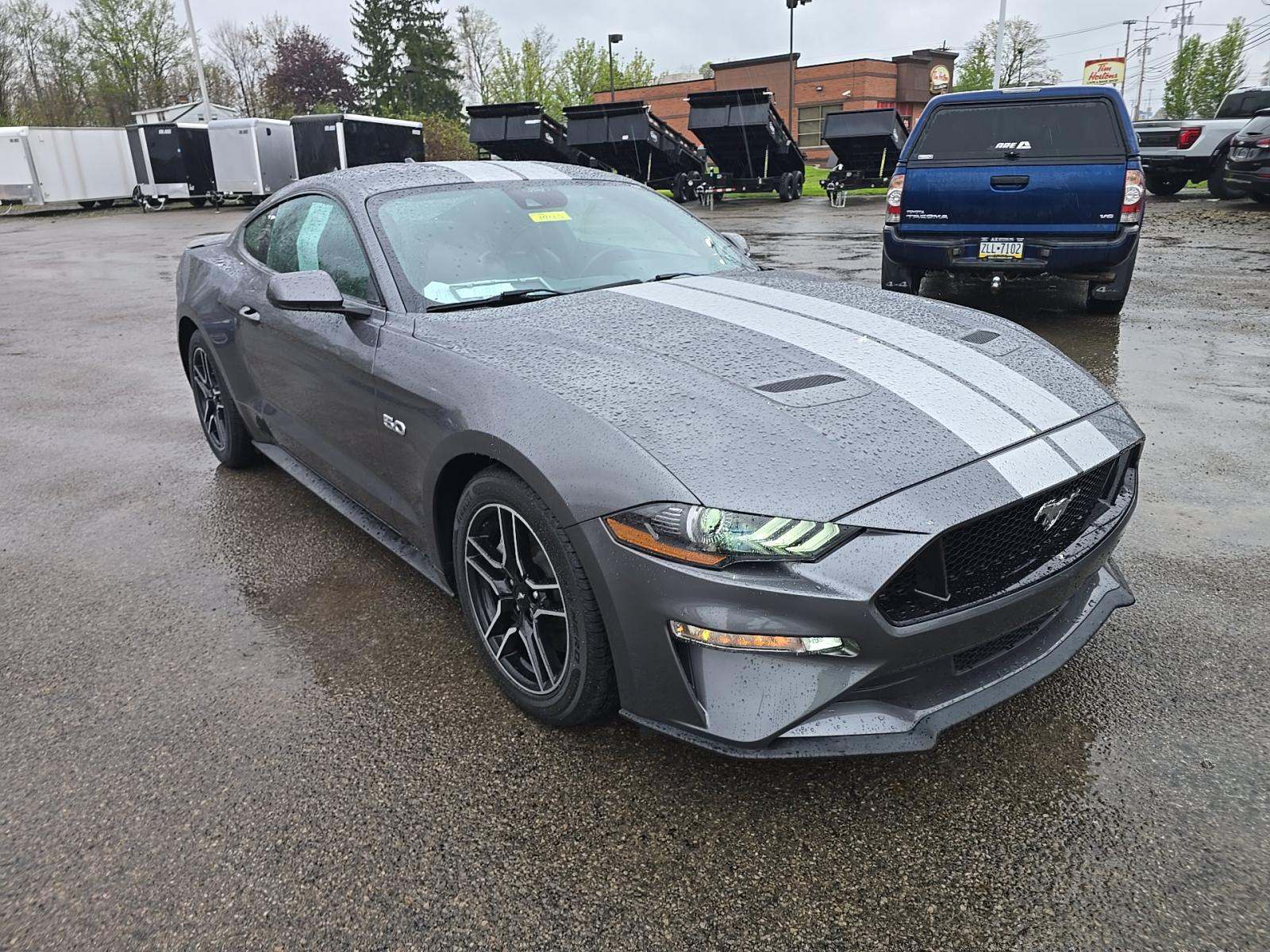 FORD MUSTANG - 4