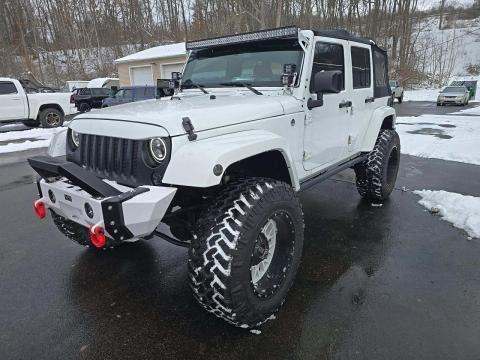 JEEP UNLIMITED SAHARA - 1
