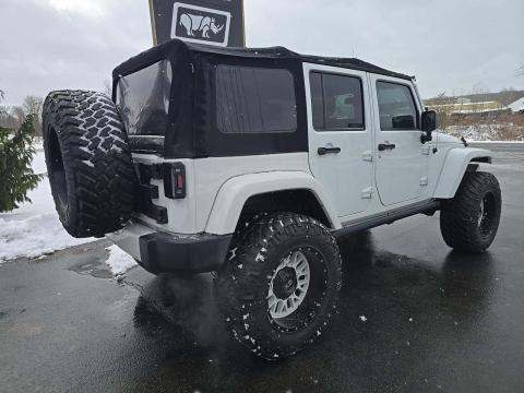 JEEP UNLIMITED SAHARA - 3