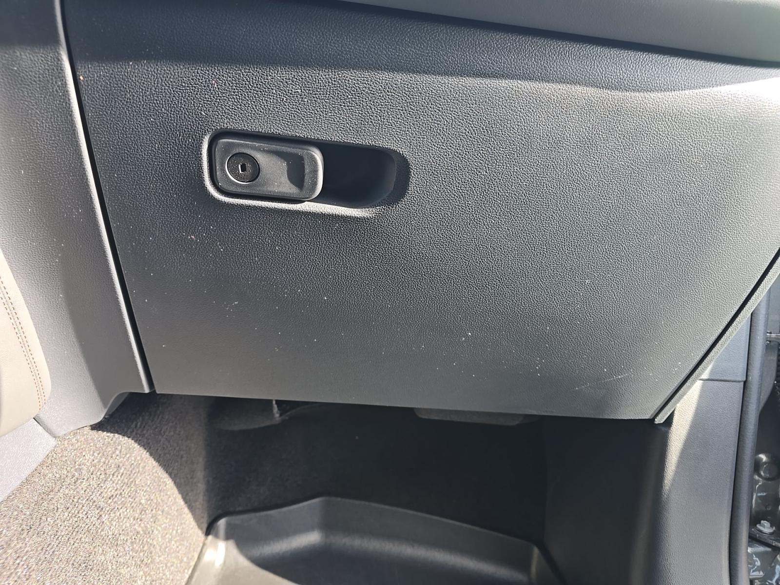 2025 Ford Explorer Active AWD