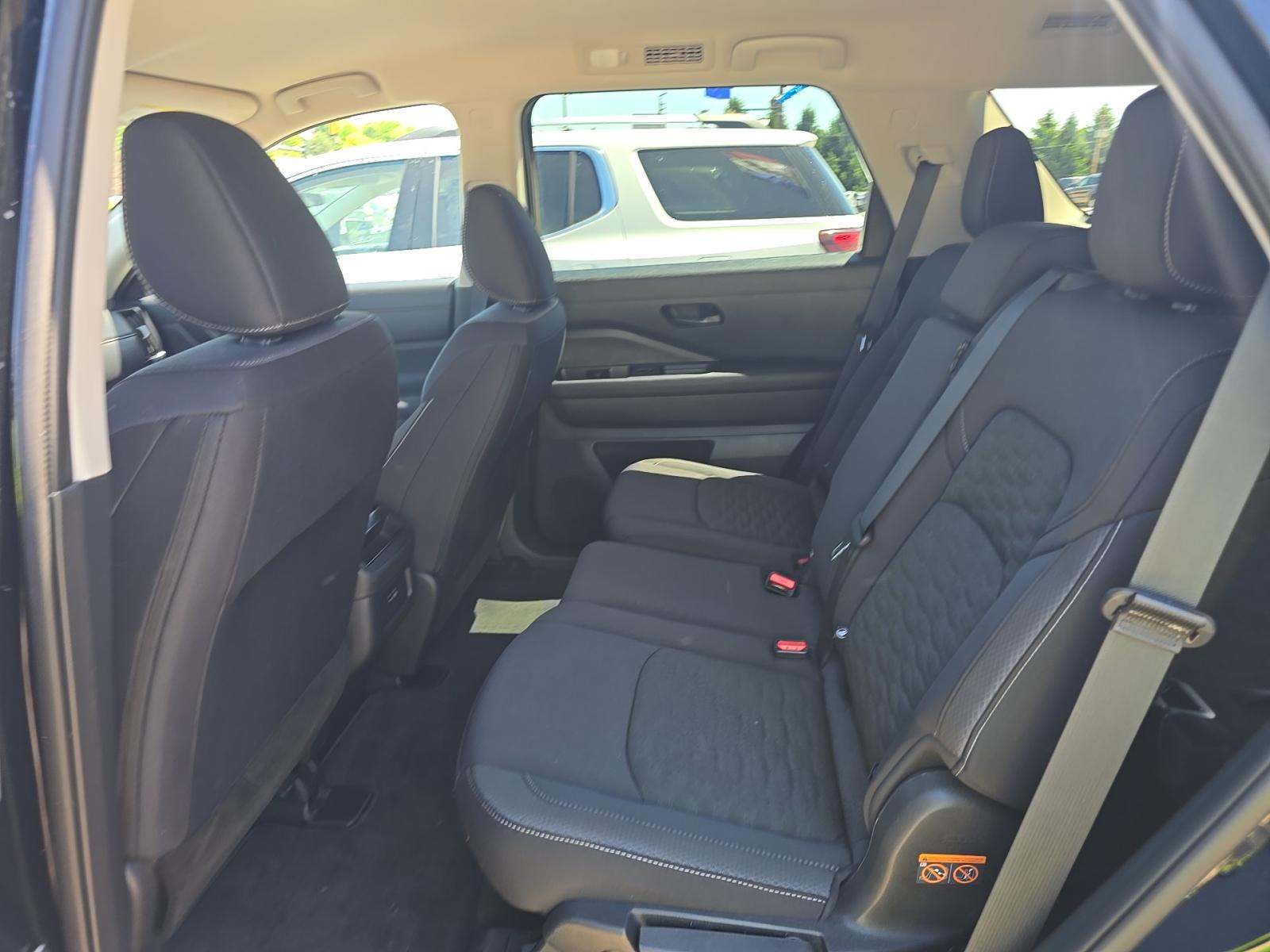 2025 Nissan Pathfinder S AWD