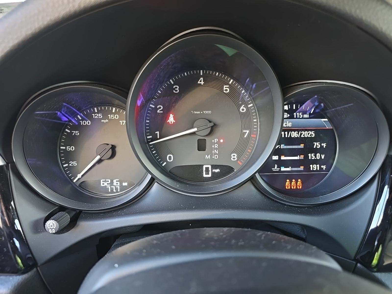 2025 Porsche Macan Base AWD