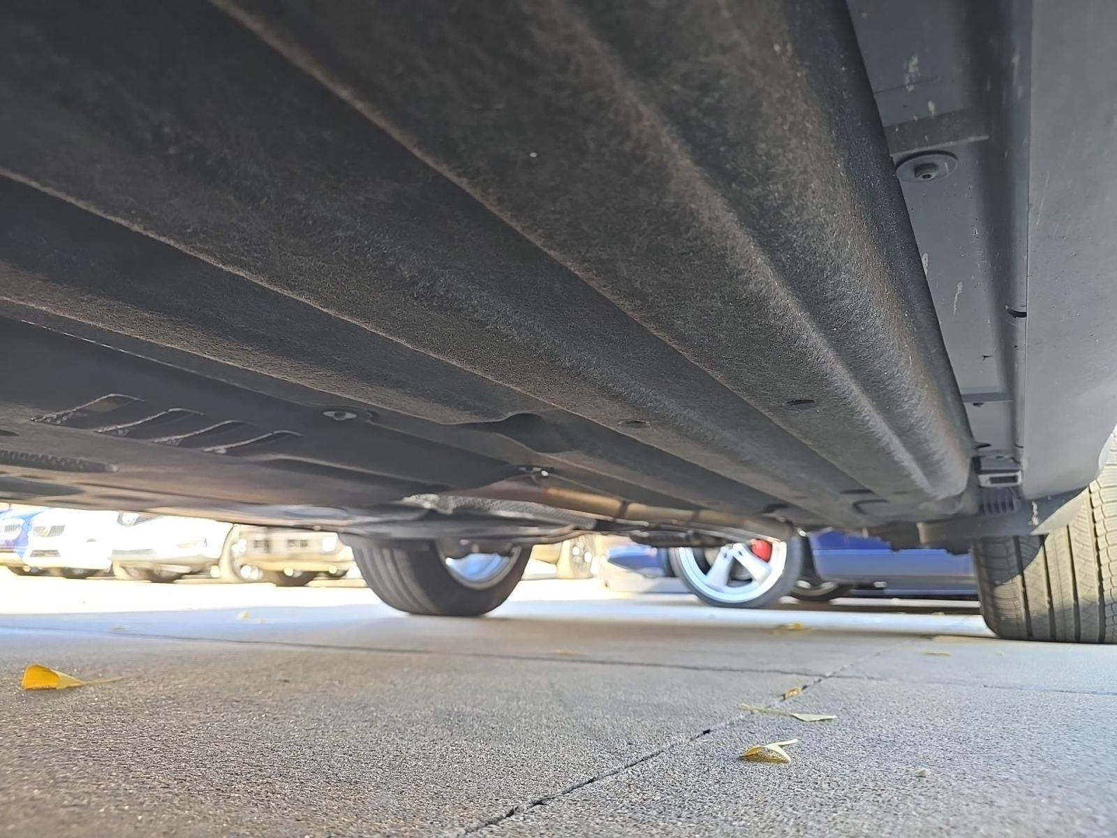 2025 Porsche Macan Base AWD