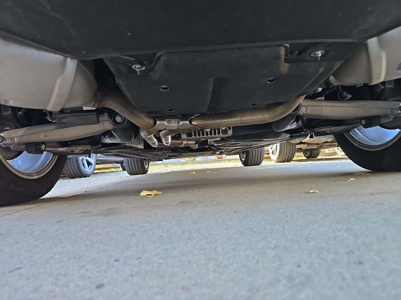 2025 Porsche Macan Base AWD