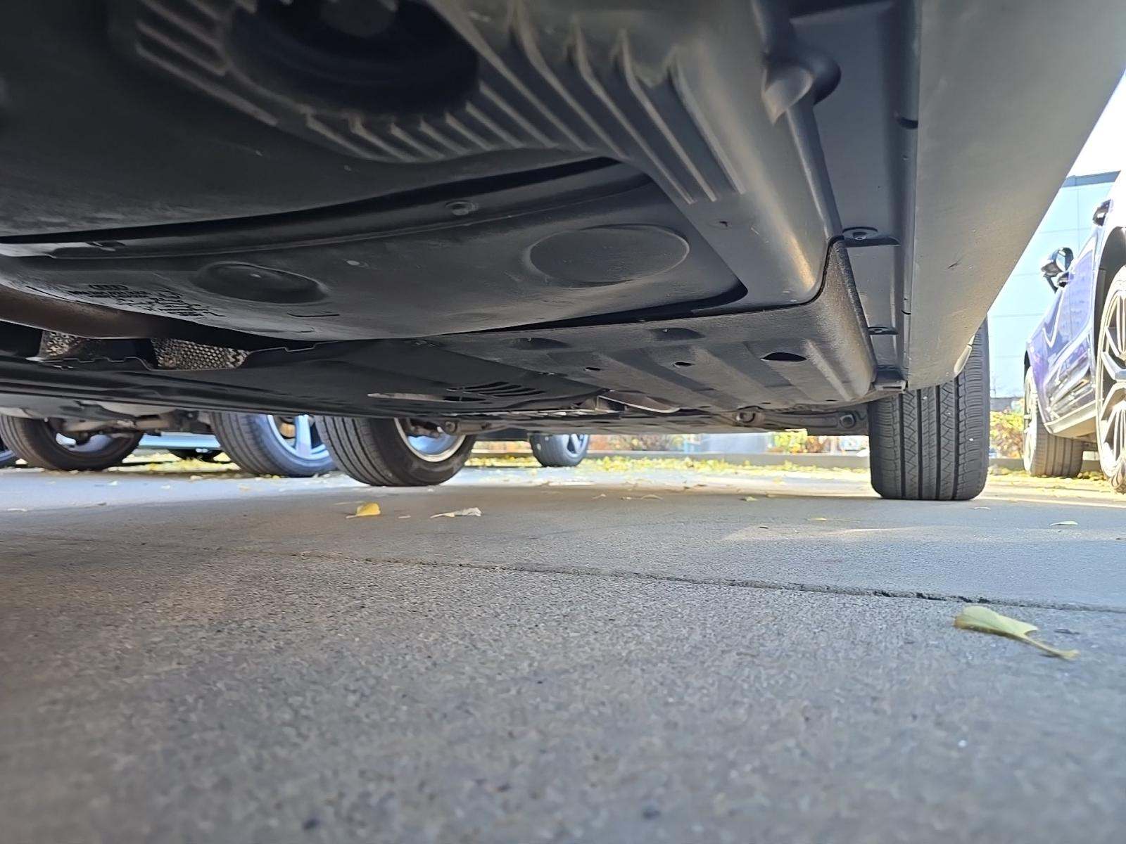 2025 Porsche Macan Base AWD