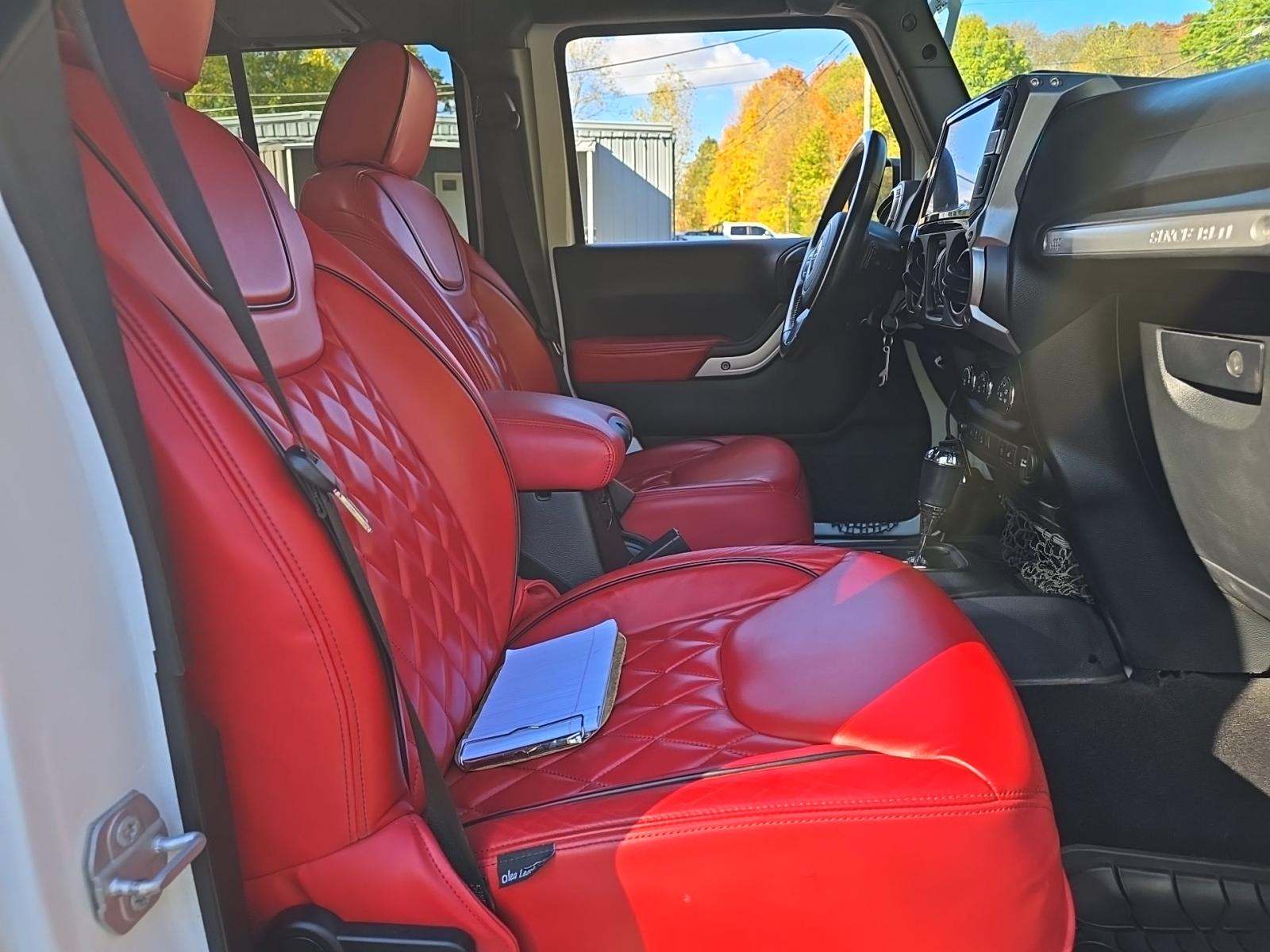 2016 Jeep Wrangler Unlimited Sahara AWD