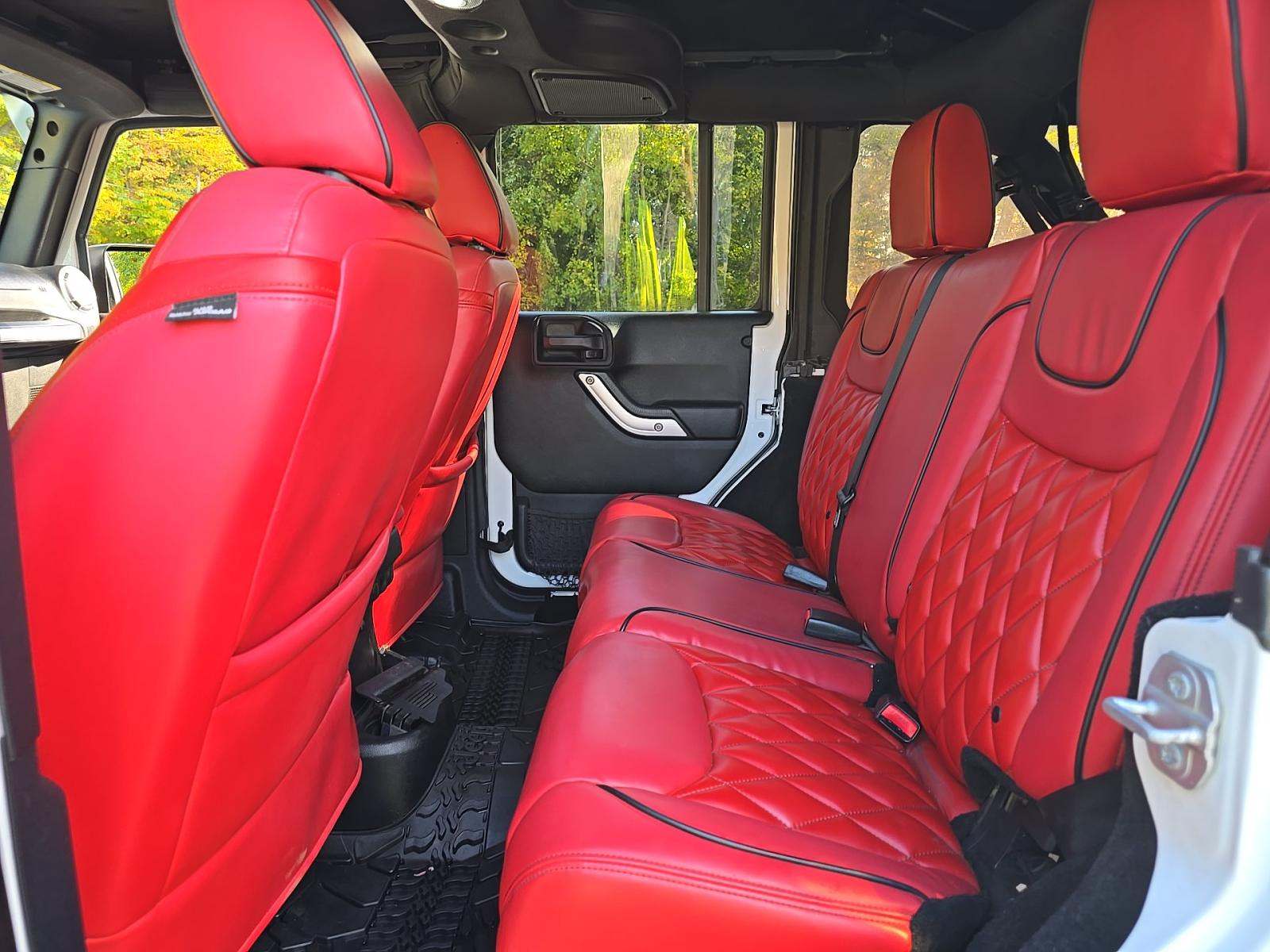 2016 Jeep Wrangler Unlimited Sahara AWD