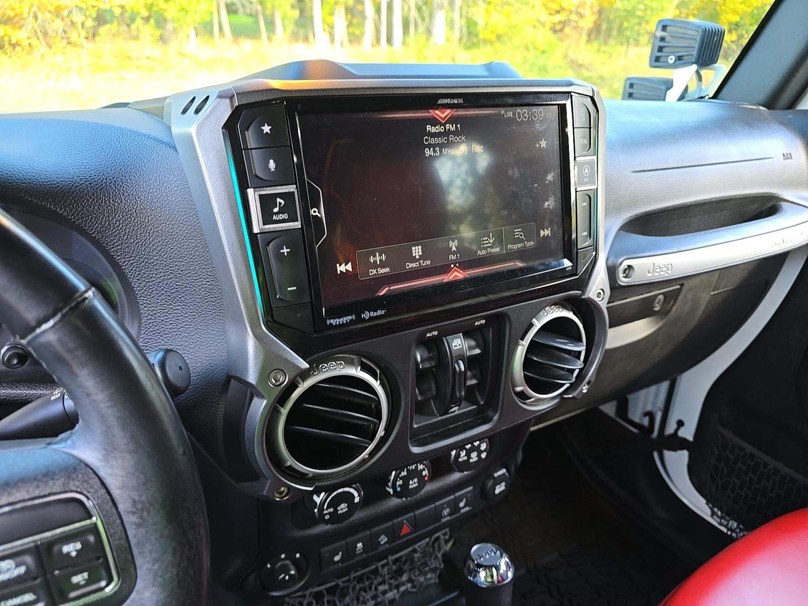 2016 Jeep Wrangler Unlimited Sahara AWD