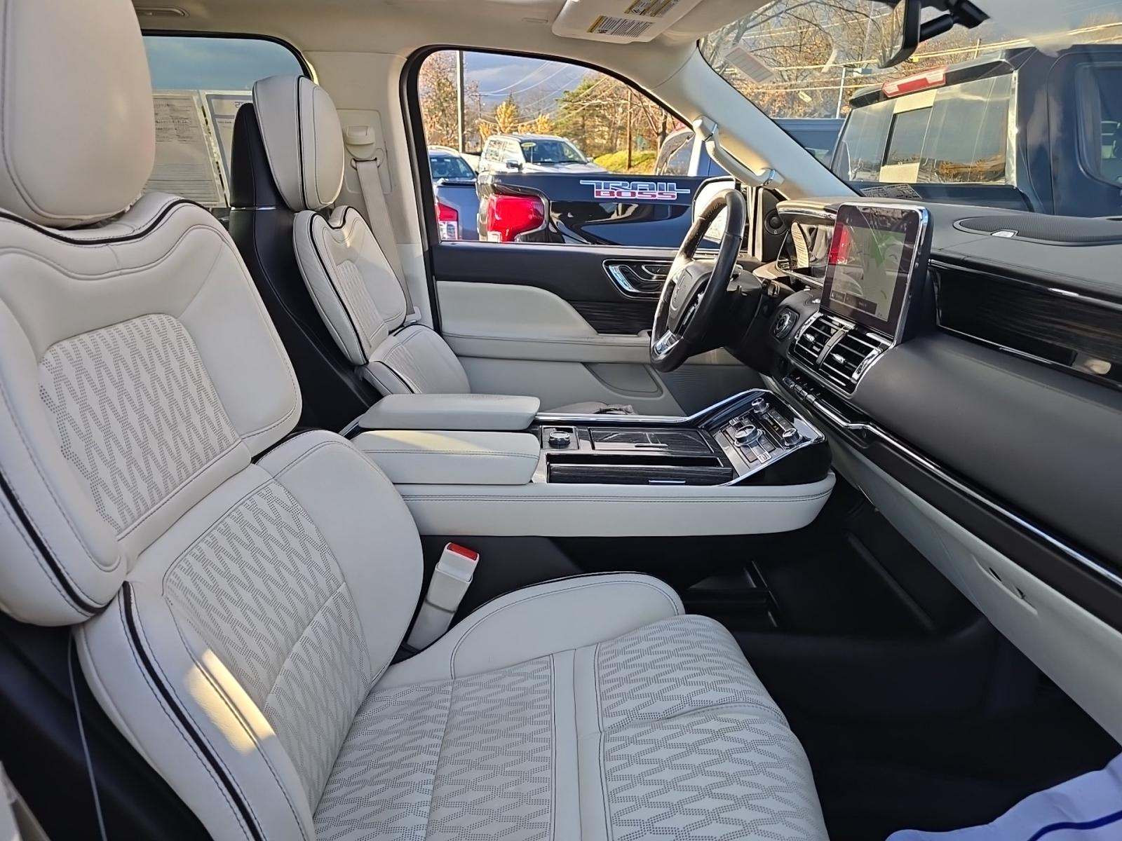 2019 Lincoln Navigator L Black Label AWD