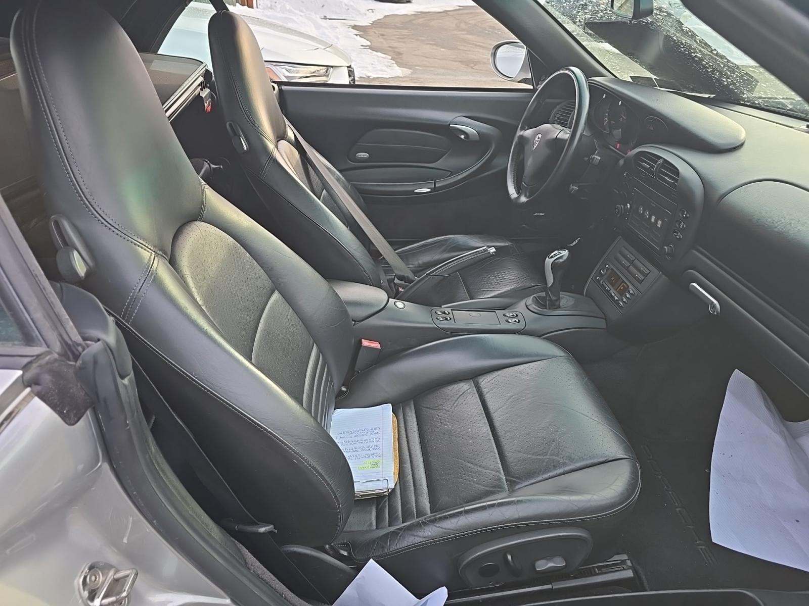 2002 Porsche 911 Carrera 4 AWD