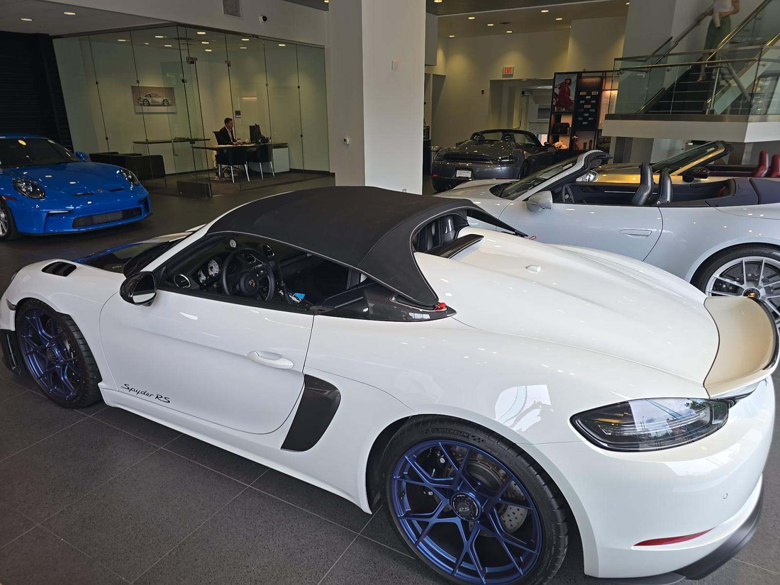 2025 Porsche 718 Spyder RS RWD