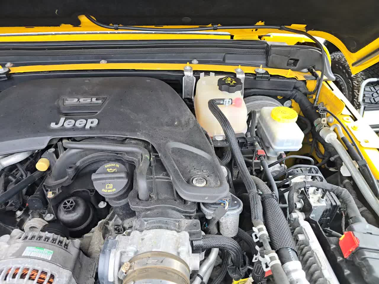 2019 Jeep Wrangler Sport S AWD