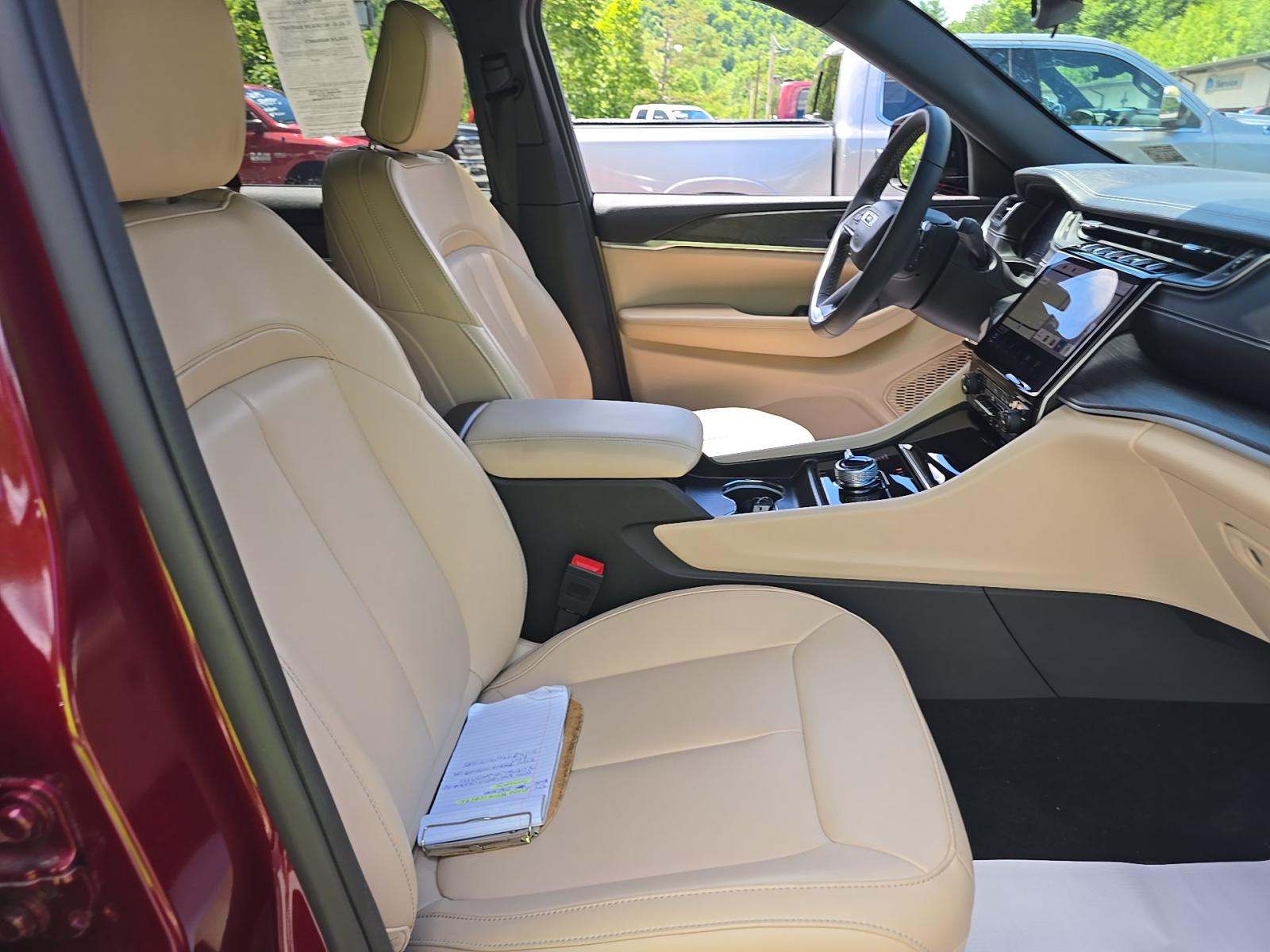 2024 Jeep Grand Cherokee Limited AWD