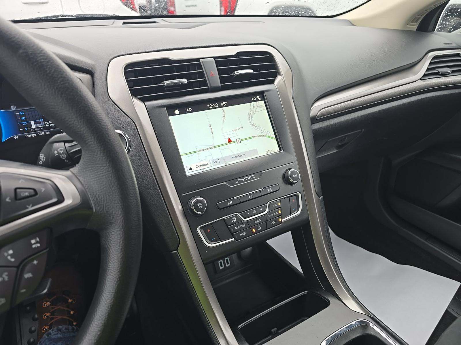 FORD FUSION - 10