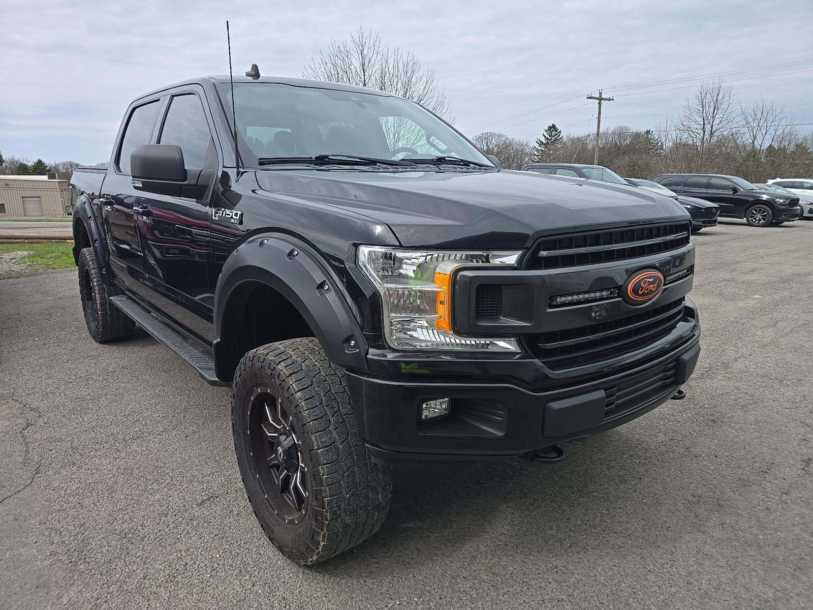 FORD F-150 - 4