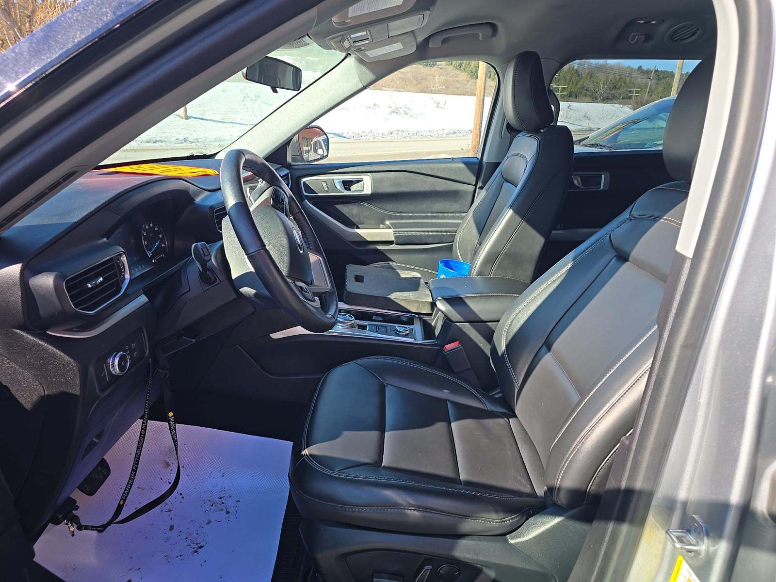 2022 Ford Explorer XLT AWD