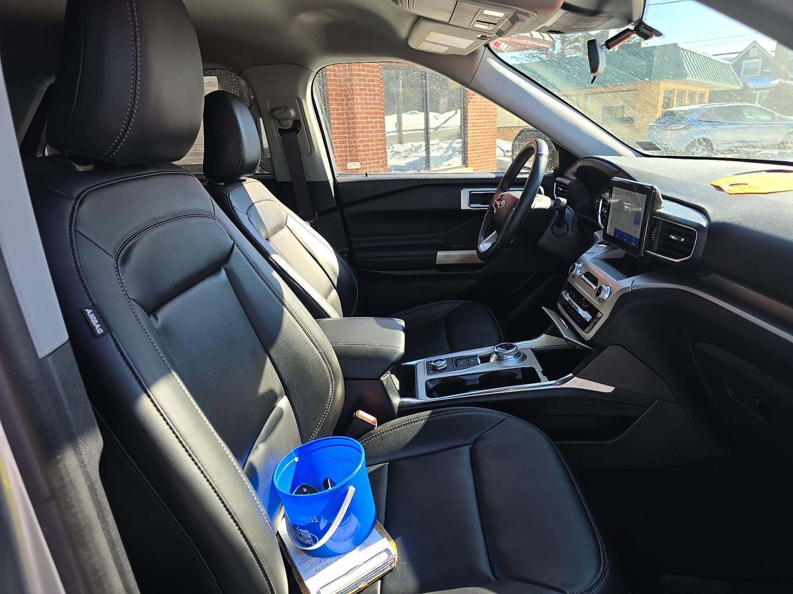 2022 Ford Explorer XLT AWD