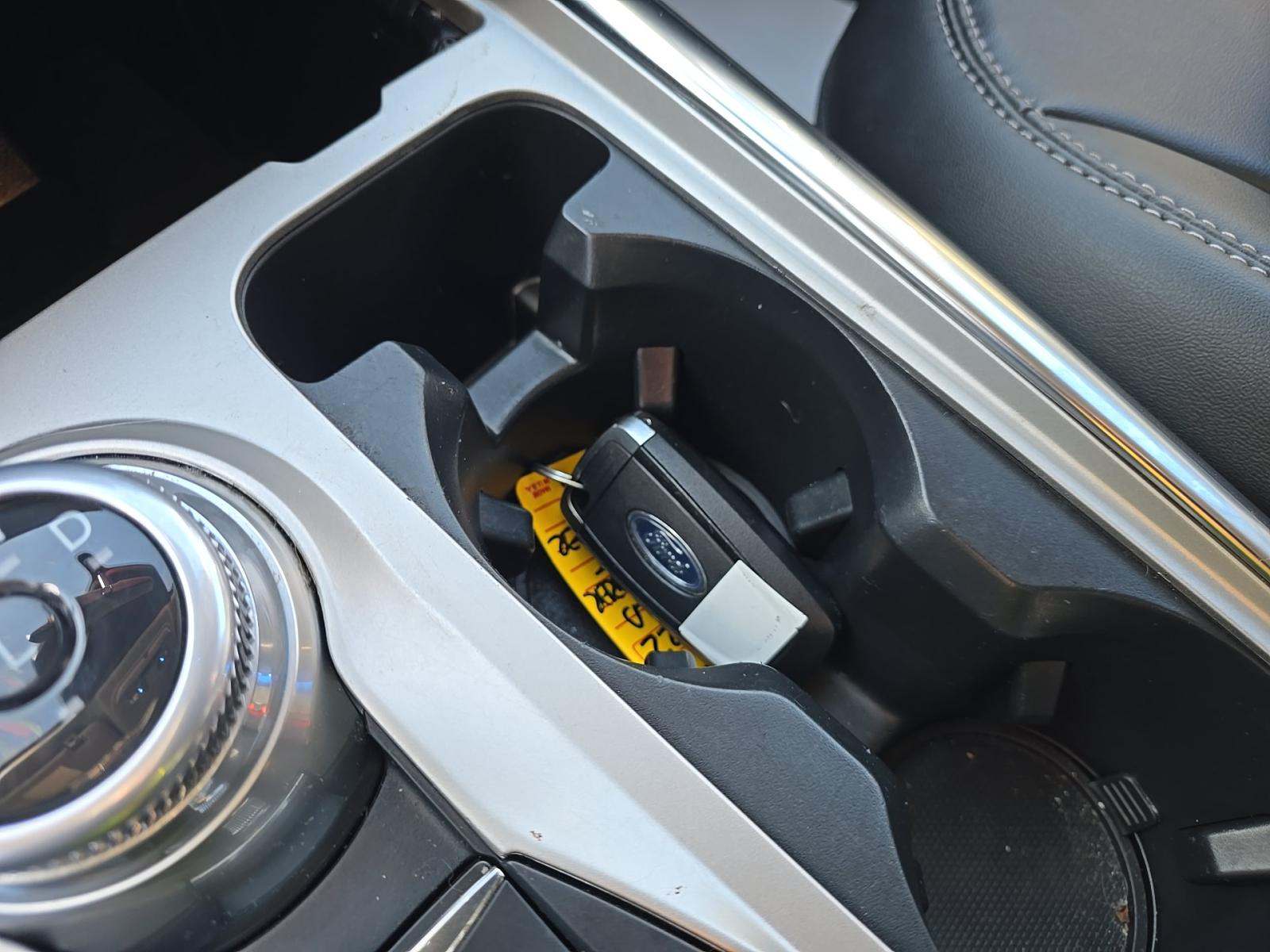 2022 Ford Explorer XLT AWD