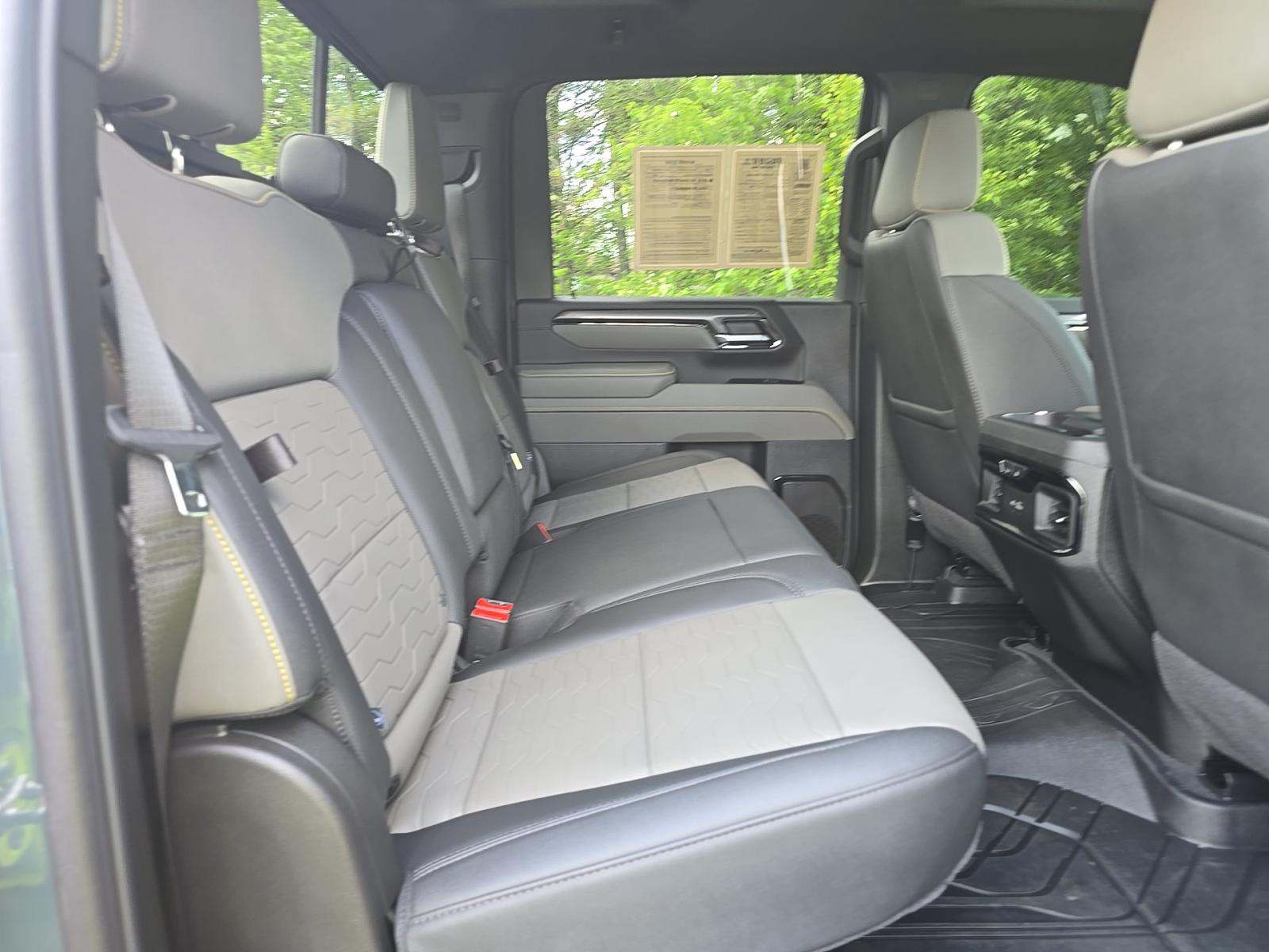 2025 Chevrolet Silverado 2500HD ZR2 AWD