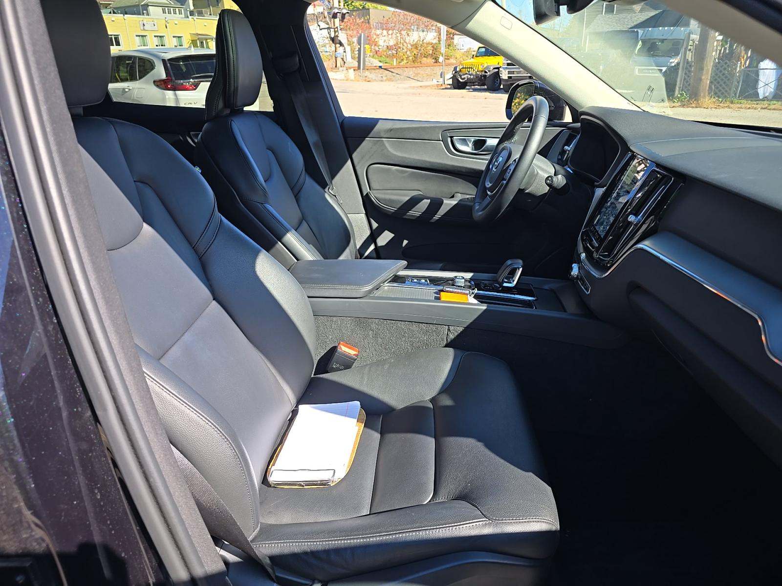 2024 Volvo XC60 B5 Core AWD