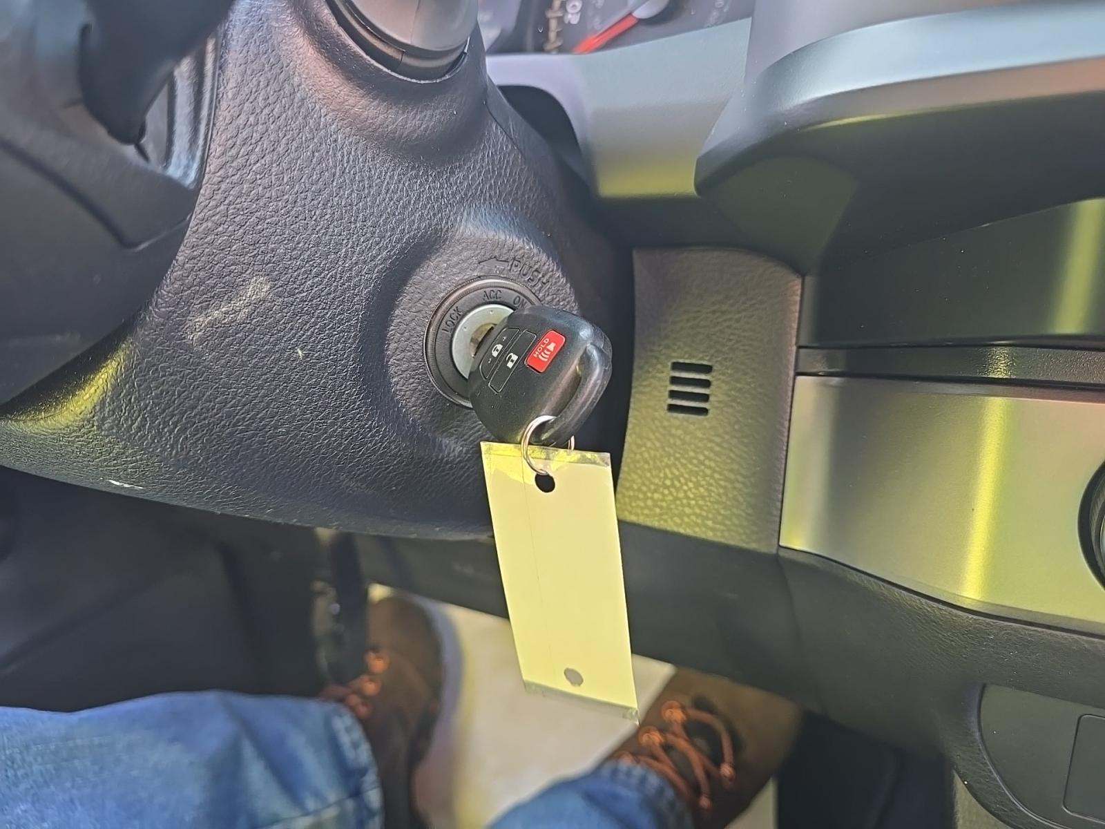 2022 Toyota Tacoma SR AWD