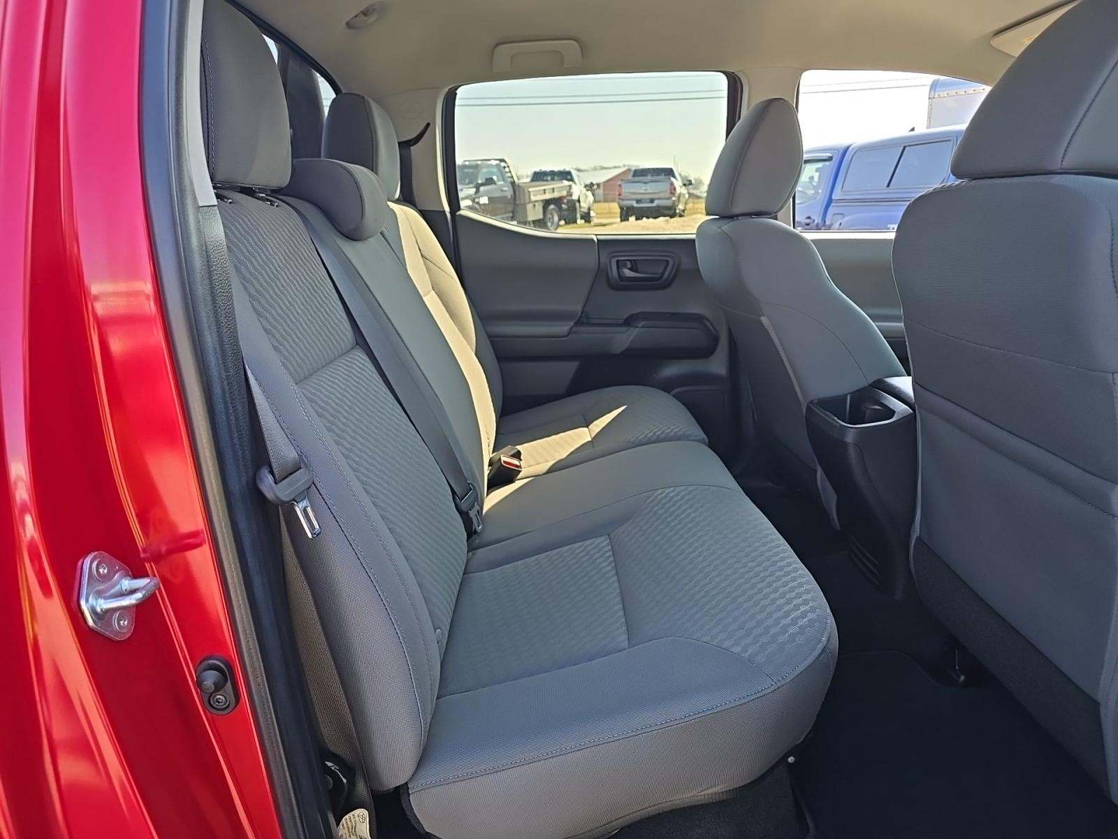 2022 Toyota Tacoma SR AWD