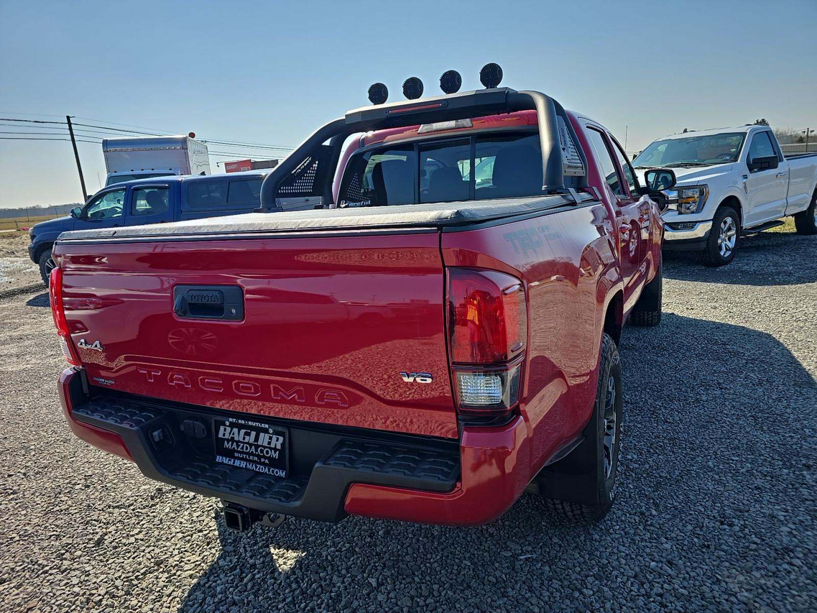 2022 Toyota Tacoma SR AWD