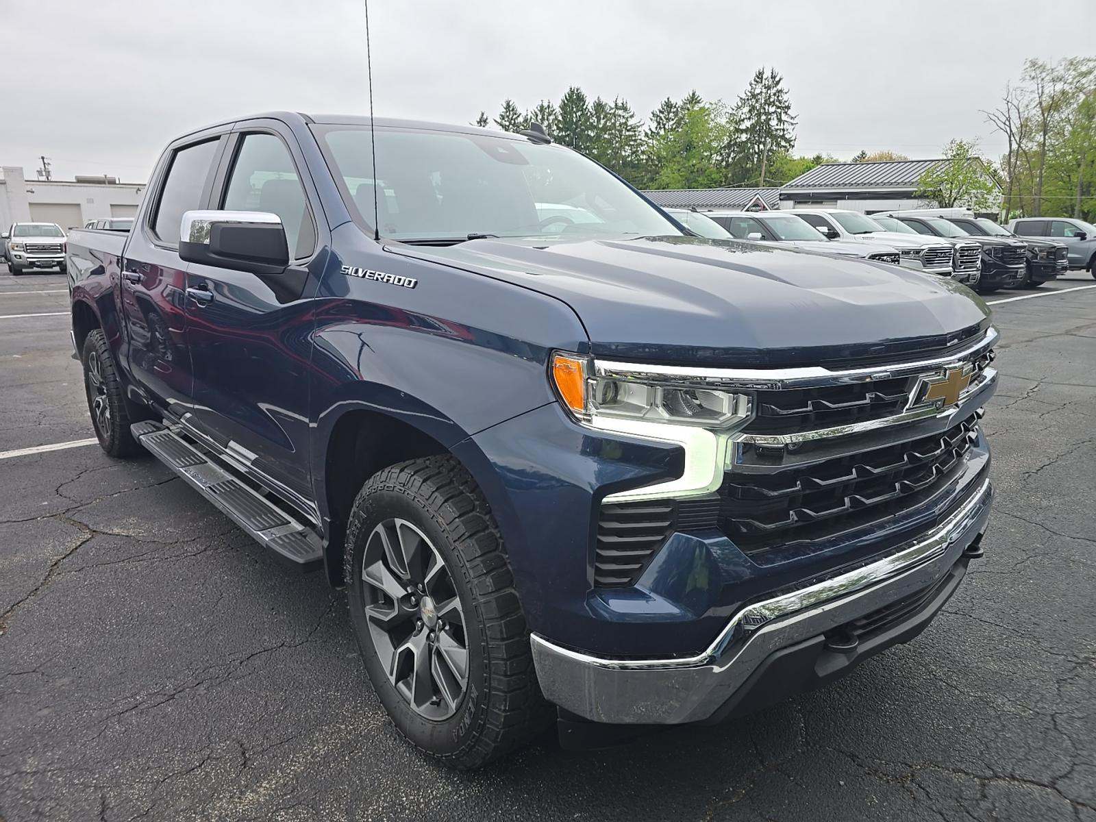 2022 Chevrolet Silverado 1500 LT AWD