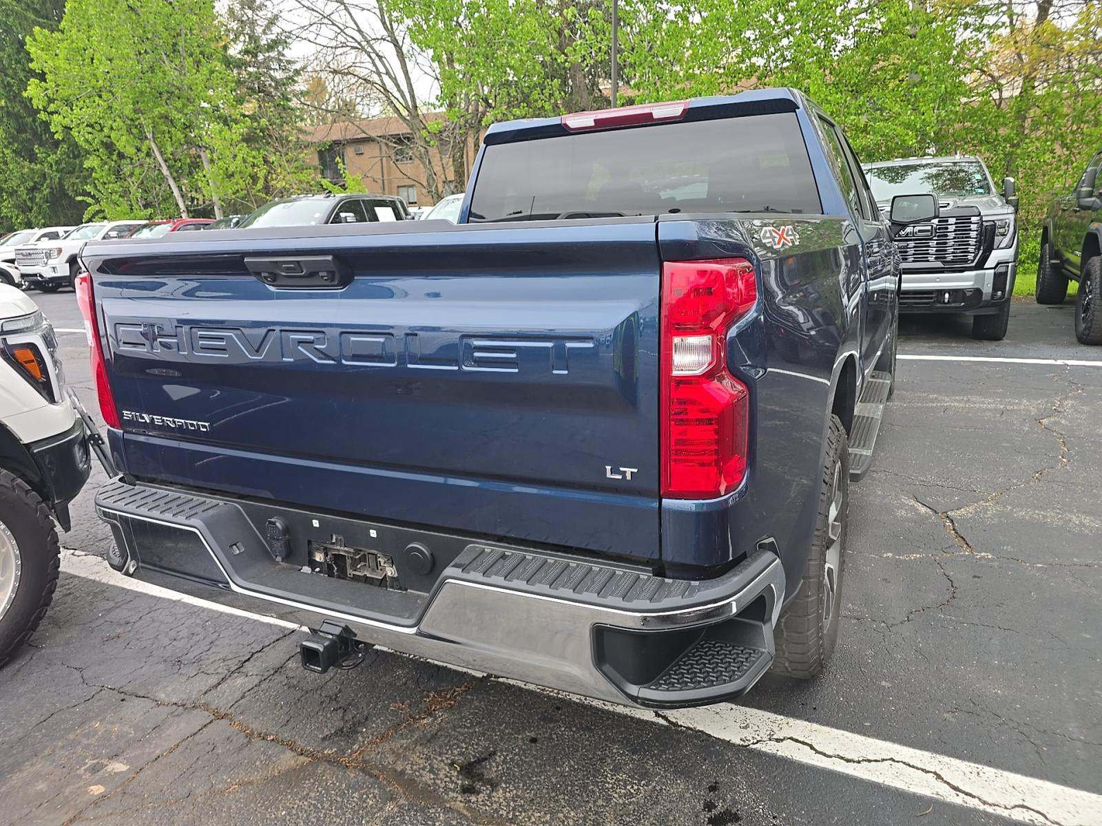 2022 Chevrolet Silverado 1500 LT AWD