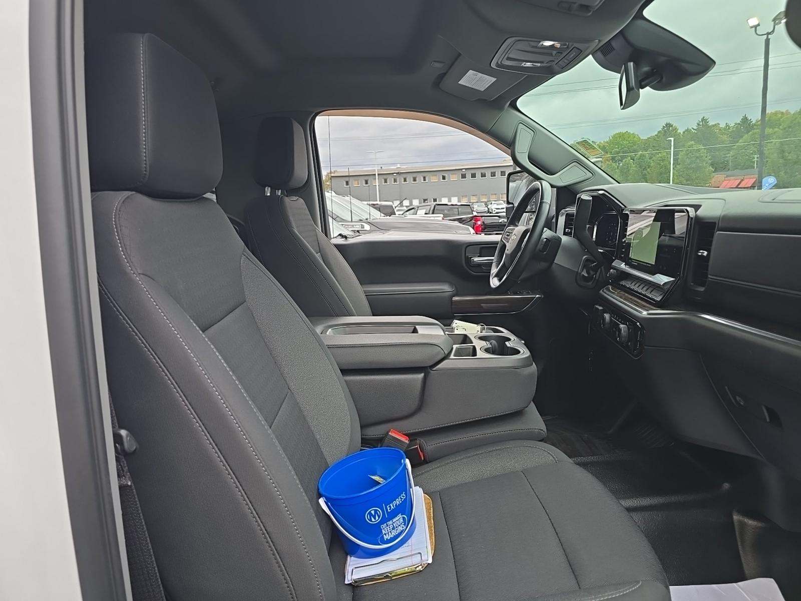 2024 Chevrolet Silverado 2500HD LT AWD